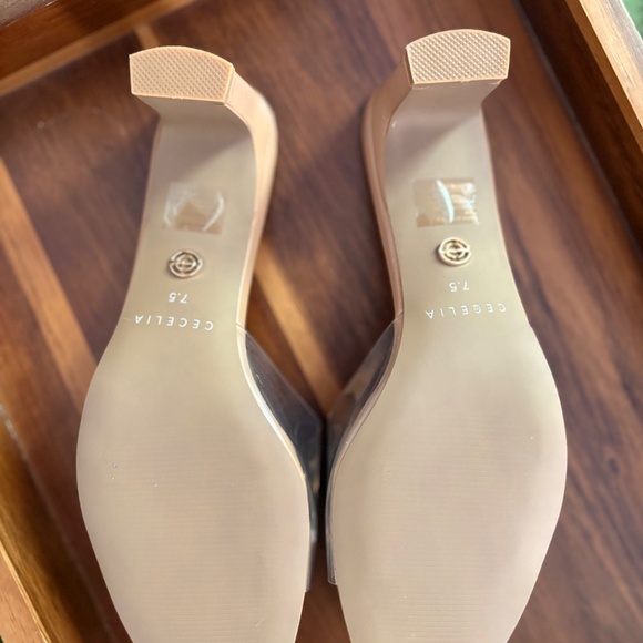 Cecelia New York Park Ave Jewel Tea Heels - Picture 3 of 5